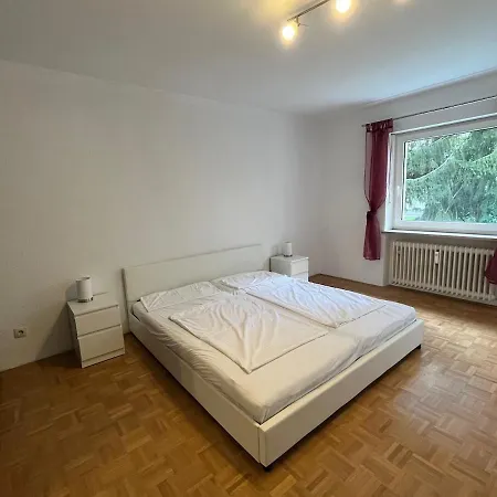 2-room With Balcony Within Walking Distance Of The Bridge Apartment Regensburg